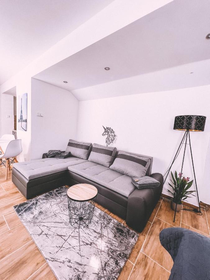 Appartamento Unicorn Hřensko Esterno foto